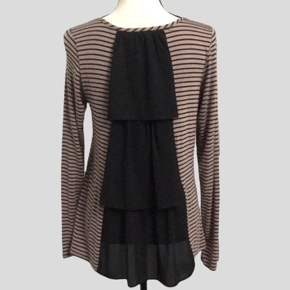Pixi + ivy dressy casual top